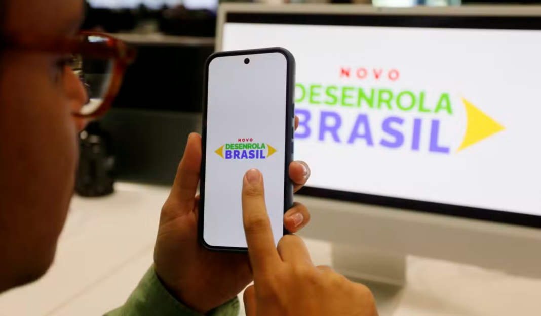 Levantamento divulgado pelo instituto Datafolha nesta quinta-feira (21) mostrou que 68% das pessoas endividadas acreditam que poderão ser beneficiadas pelo programa Novo Desenrola Brasil, conhecido popularmente como Desenrola 2.0 (Foto: X)