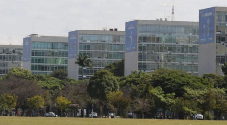 As empresas estatais federais acumularam um déficit de R$ 5,94 bilhões entre janeiro e abril de 2026, segundo dados divulgados pelo Banco Central do Brasil (Foto: X)