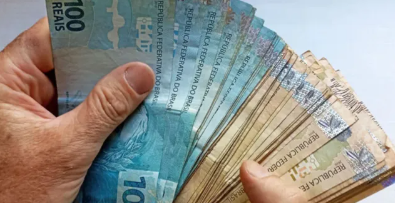 Milhões de brasileiros ainda podem recuperar recursos esquecidos em instituições financeiras (Foto: X)
