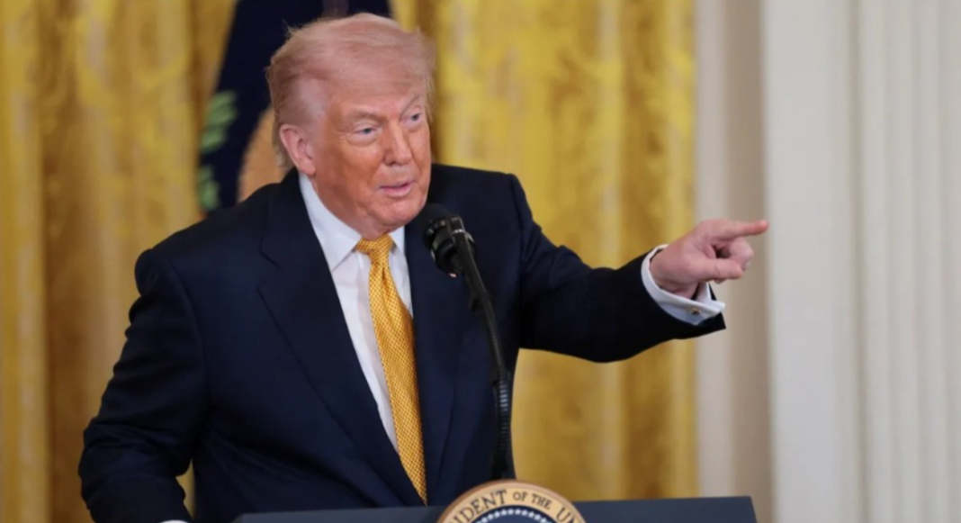 O presidente dos Estados Unidos voltou a usar as redes sociais como palanque para sua agenda de segurança de fronteira (Foto: X)