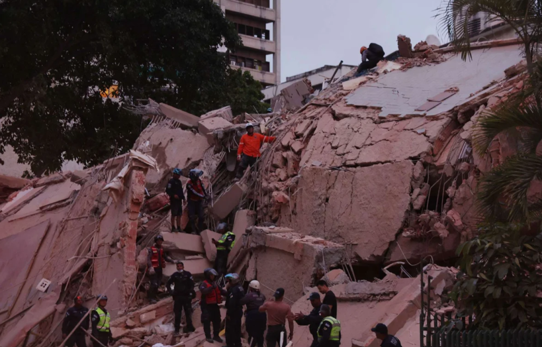 Os fortes terremotos registrados na Venezuela na quarta-feira (24) também foram percebidos em diferentes regiões do Norte do Brasil, provocando susto entre moradores e a evacuação preventiva de alguns edifícios (Foto: X)