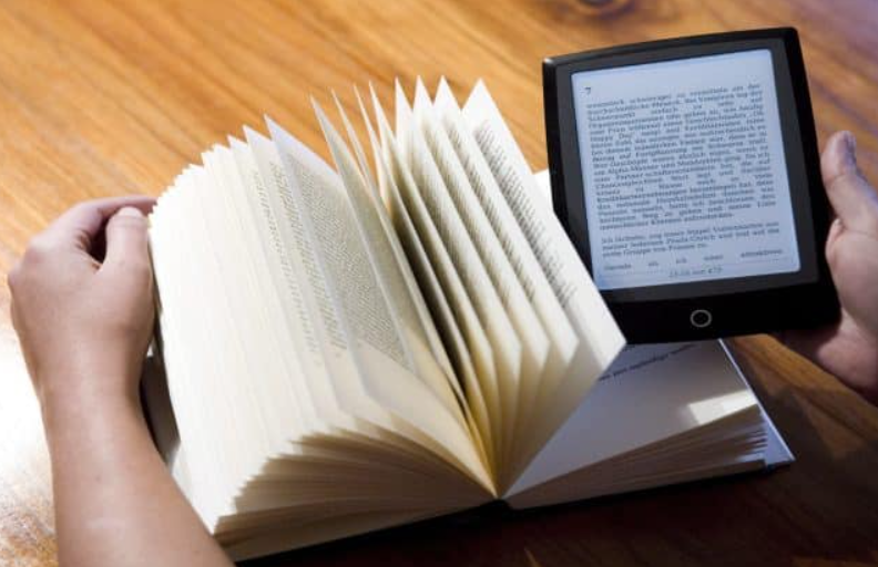 Segundo neuropsicólogos, a principal diferença não está no suporte em si, mas na forma como cada um favorece — ou dificulta — a concentração durante a leitura (Foto: X)