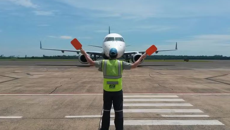 O Brasil assinou, nesta terça-feira (14), um memorando de cooperação para fortalecer a integração do transporte aéreo entre países da América do Sul (Foto: X)