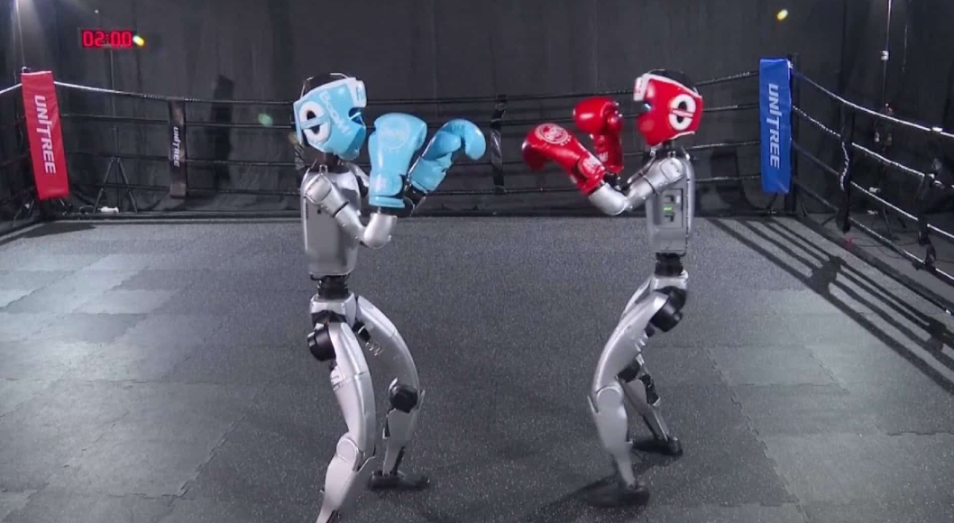 A disputa tecnológica entre China e Estados Unidos ganhou um novo protagonista: os robôs humanoides (Foto: X)