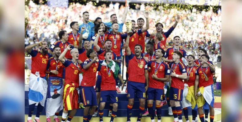 A Espanha voltou ao topo do futebol mundial ao derrotar a Argentina por 2 a 0 na final da Copa do Mundo de 2026 e conquistar seu segundo título da história (Foto: X)
