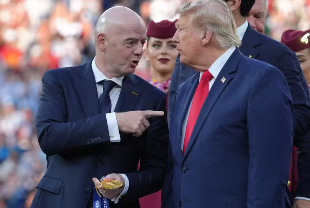 O presidente dos Estados Unidos, Donald Trump, passou a defender o nome de Gianni Infantino, atual presidente da FIFA, para assumir o cargo de secretário-geral da Organização das Nações Unidas (ONU) (Foto: X)