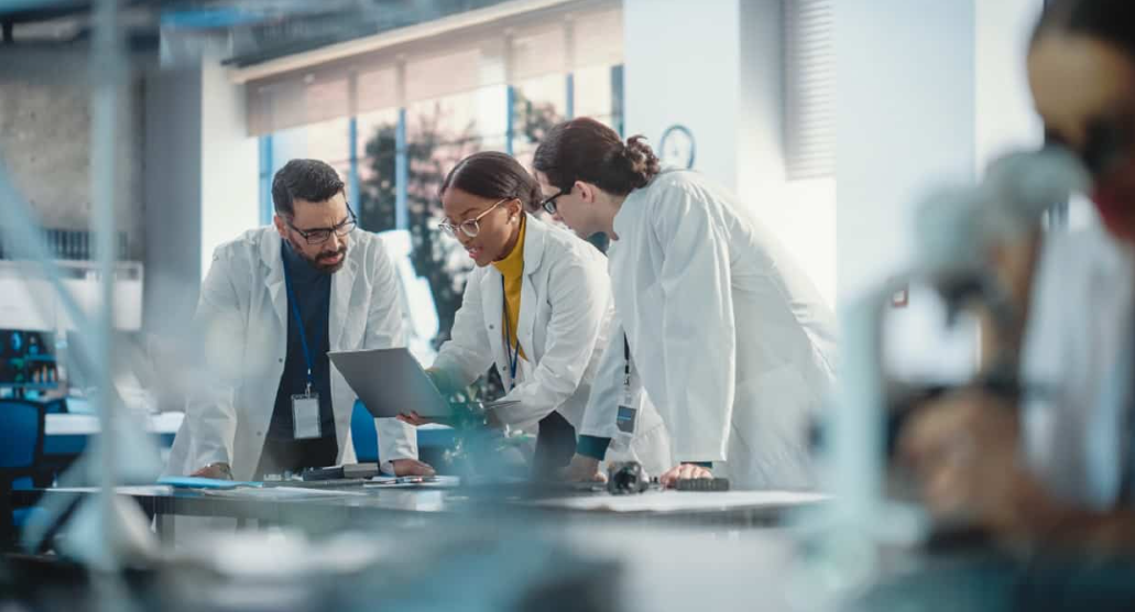 O Ministério da Ciência, Tecnologia e Inovação (MCTI) aprovou a Estratégia Nacional de Ciência, Tecnologia e Inovação (ENCTI) 2024-2034, documento que estabelecerá as diretrizes para o desenvolvimento científico, tecnológico e da inovação no Brasil ao longo da próxima década (Foto: X)