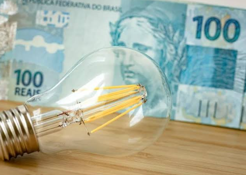 A Agência Nacional de Energia Elétrica (Aneel) informou que a bandeira tarifária amarela será mantida nas contas de energia elétrica durante o mês de agosto (Foto: X)